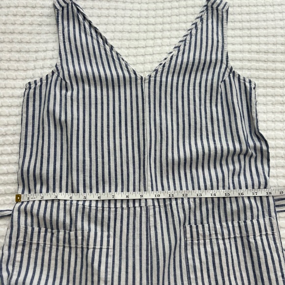 BeachLunchLounge Womens Lennon White Blue Linen-Blend Striped V-Neck Jumpsuit - Picture 10 of 13
